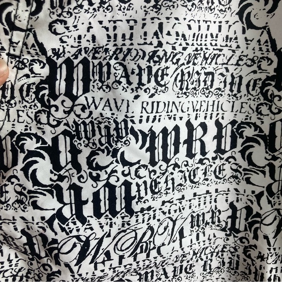 WRV board shorts size 38 deadstock y2k surf loud pattern graffiti spell out red - Picture 4 of 8